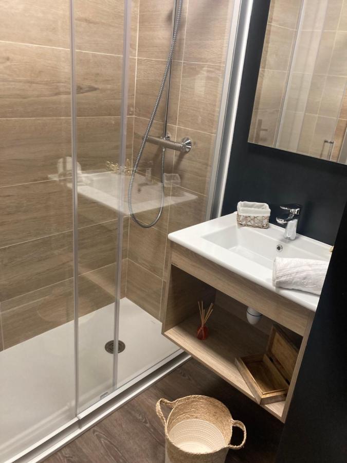 Hotel Du Chateau - Beynac Et Cazenac Ngoại thất bức ảnh