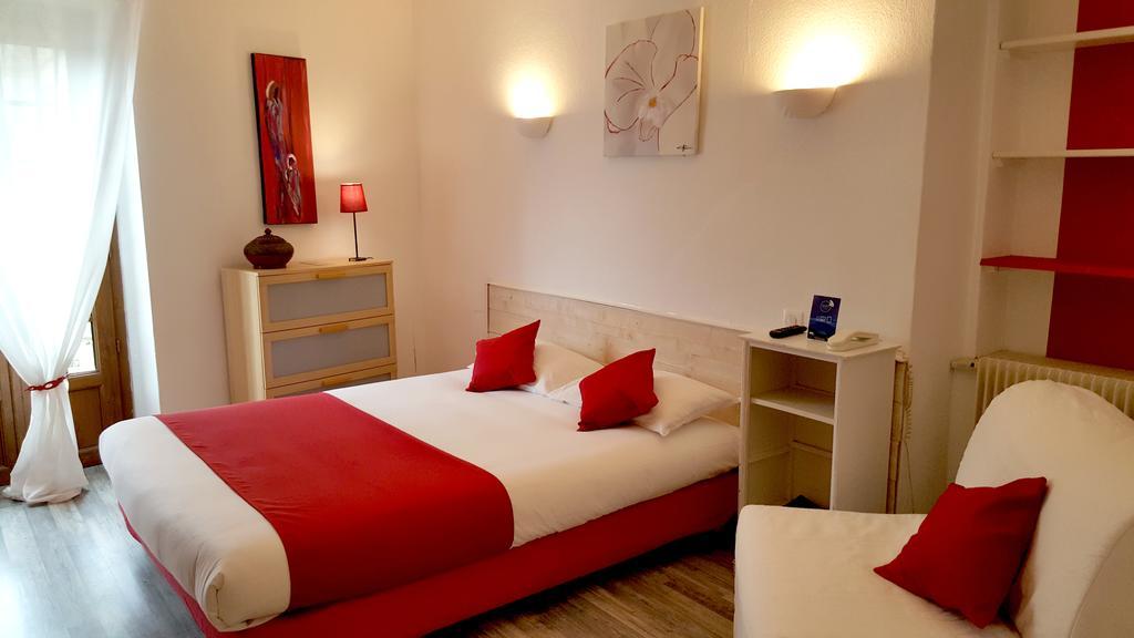 Hotel Du Chateau - Beynac Et Cazenac Ngoại thất bức ảnh