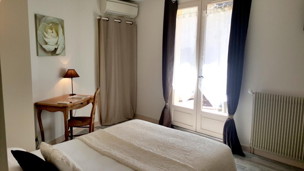 Hotel Du Chateau - Beynac Et Cazenac Ngoại thất bức ảnh
