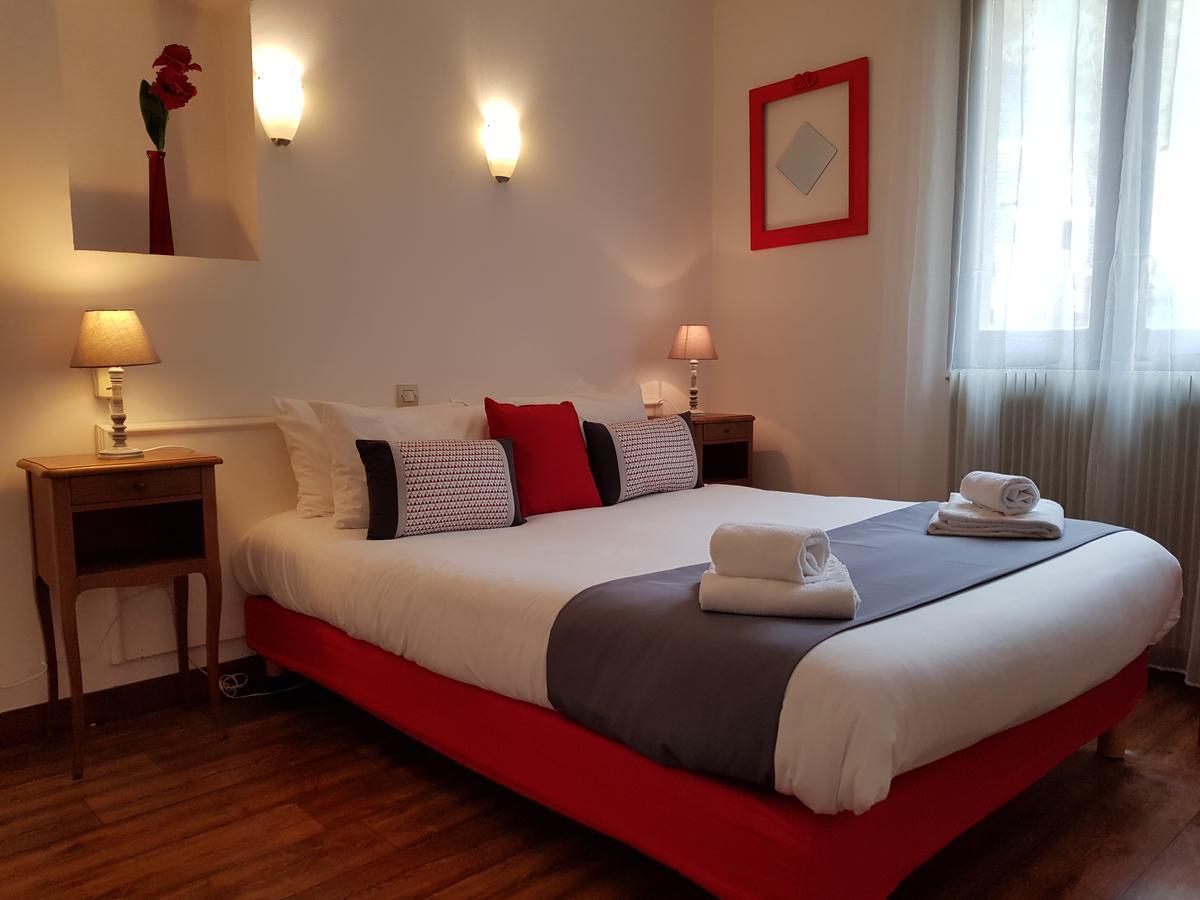 Hotel Du Chateau - Beynac Et Cazenac Ngoại thất bức ảnh