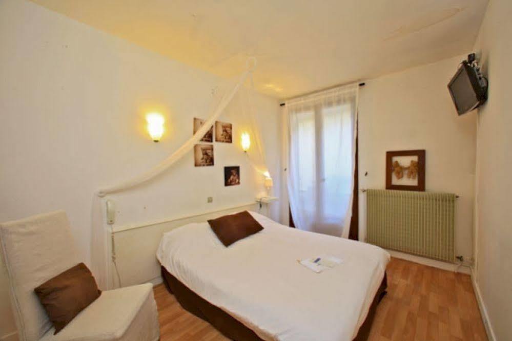 Hotel Du Chateau - Beynac Et Cazenac Ngoại thất bức ảnh